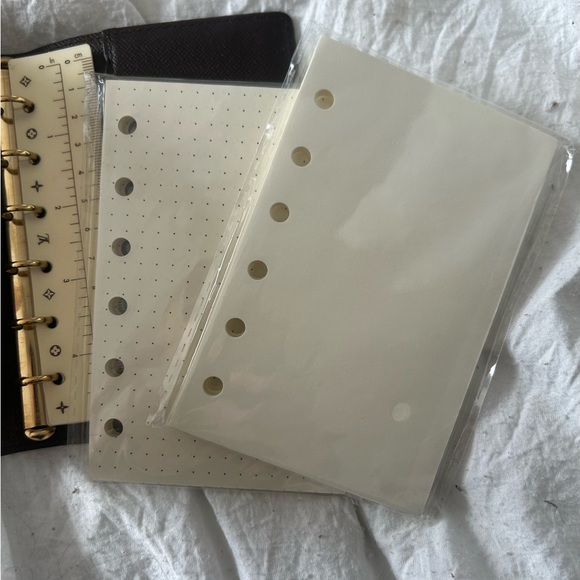 Louis Vuitton PM Damier Agenda - Picture 13 of 16